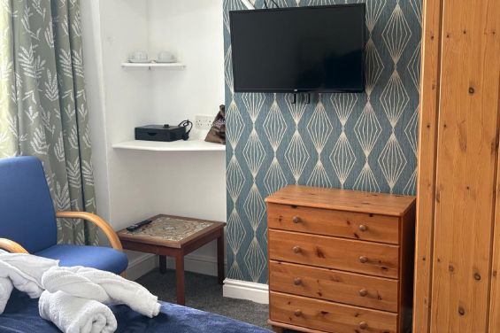 Room 14 - Double Room - TV